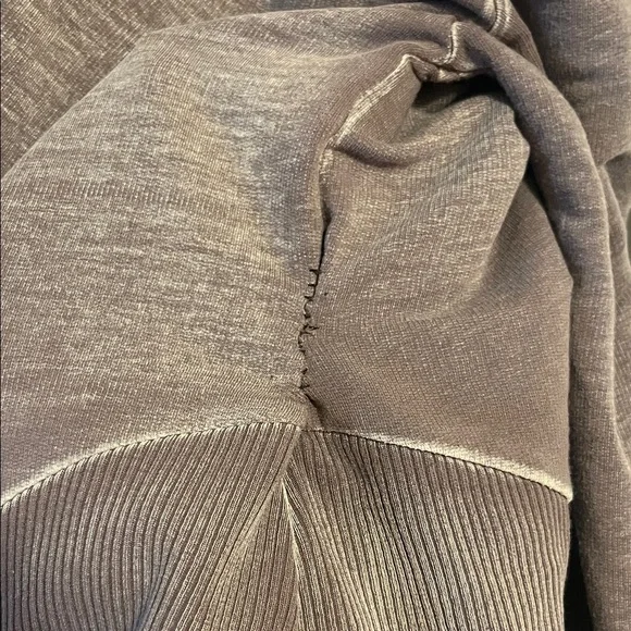 Free People Purple V-Neck Sweatshirt - Picture 5 of 7